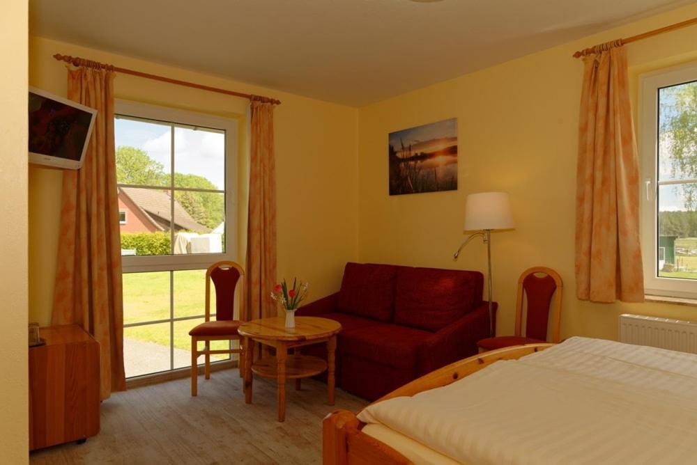 Landhotel Am Peetscher See Mirow Kültér fotó