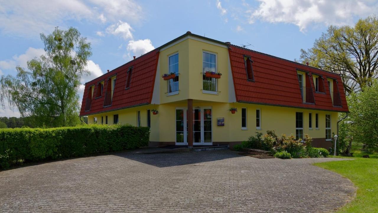 Landhotel Am Peetscher See Mirow Kültér fotó