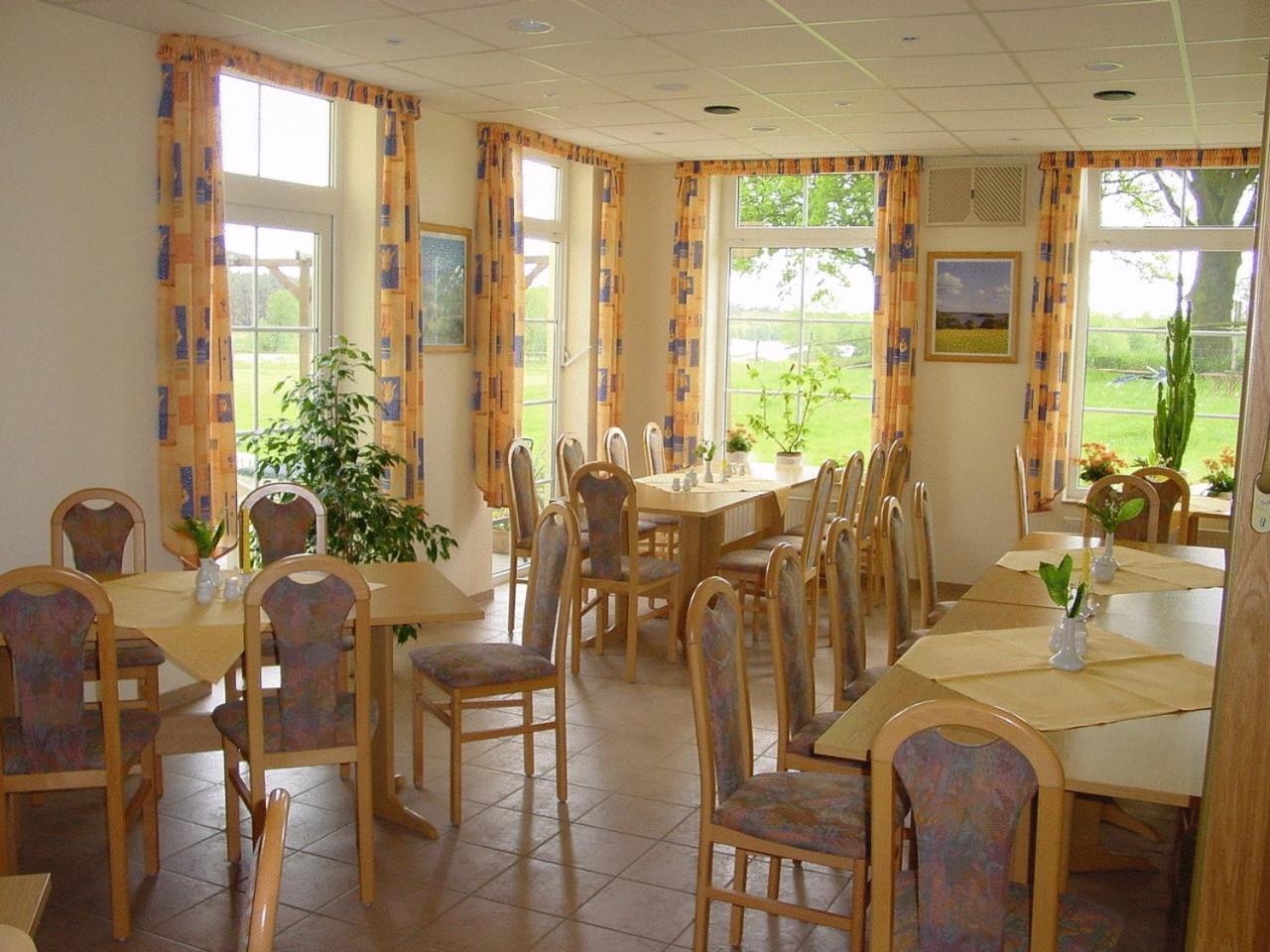Landhotel Am Peetscher See Mirow Kültér fotó